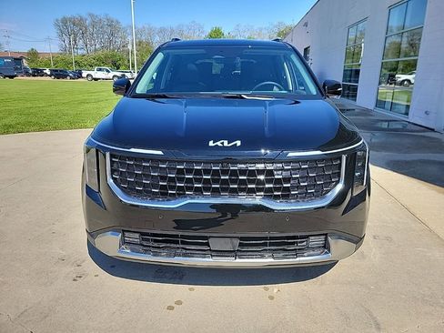 New 2026 Kia Carnival SX FWD image 3