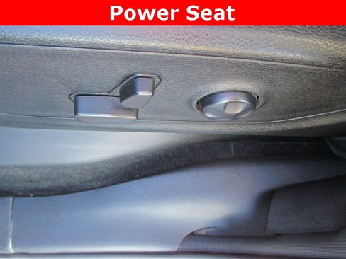 Used 2021 RAM 1500 Big Horn w/ Built-to-serve Edition image 25