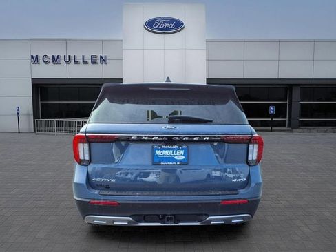 New 2026 Ford Explorer Active w/ Active Comfort Package image 4