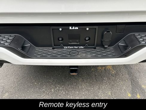 Used 2025 RAM 1500 Big Horn AWD/4WD image 29