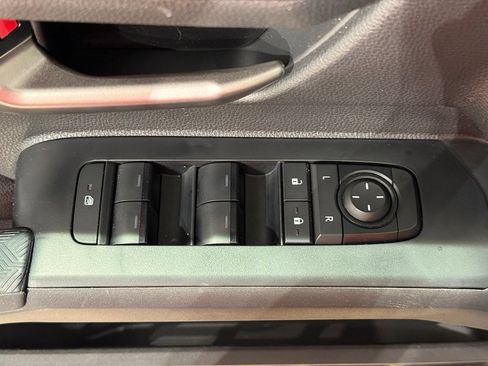 Certified 2026 Toyota Tacoma TRD Off-Road AWD/4WD image 15