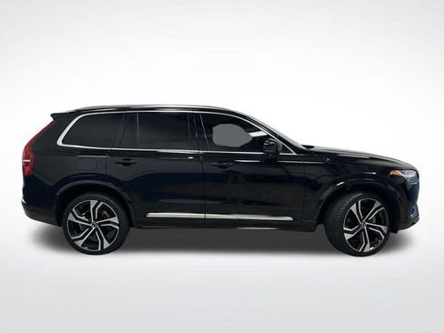 Used 2024 Volvo XC90 B6 Ultimate w/ Lounge Package image 2