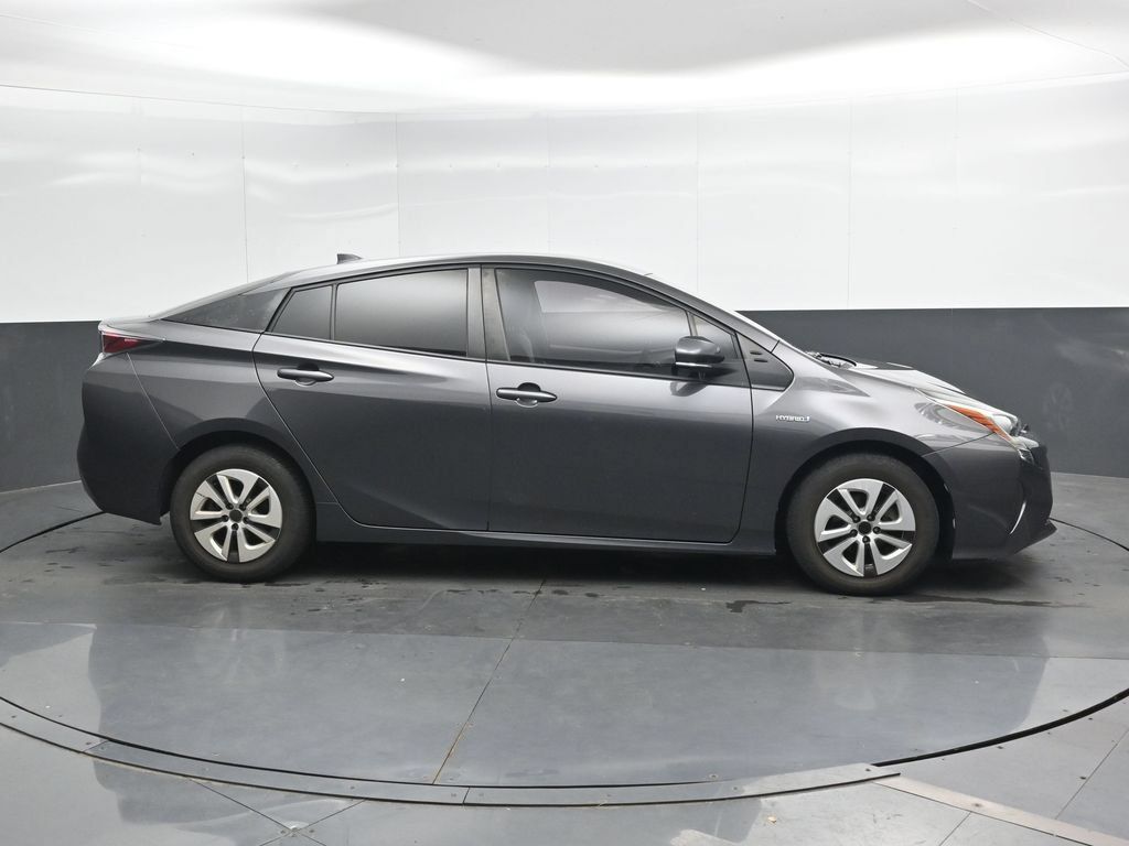 Used 2017 Toyota Prius Two FWD image 3