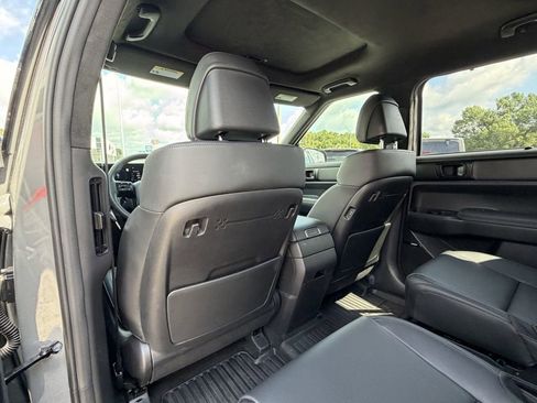 Used 2025 Hyundai Santa Fe Calligraphy FWD image 12