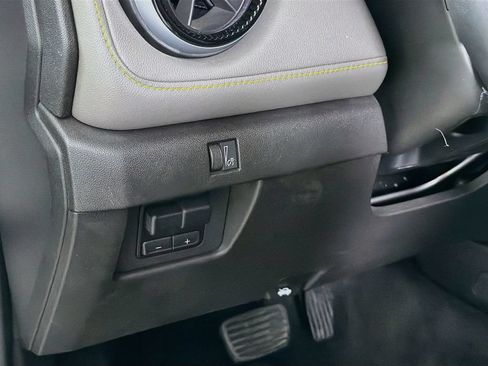 Used 2023 Chevrolet Colorado ZR2 w/ ZR2 Convenience Package III AWD/4WD image 13