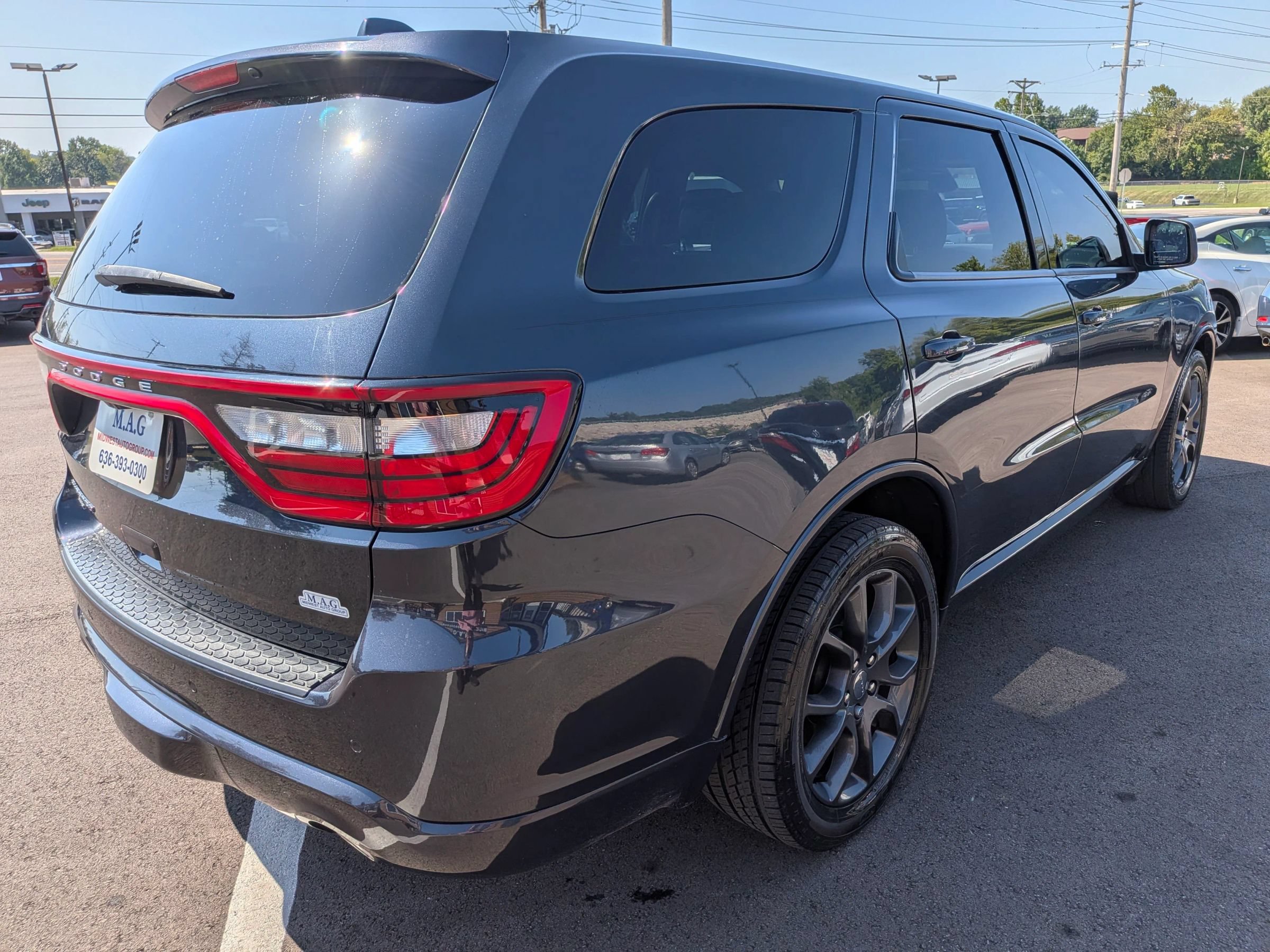 Used 2016 Dodge Durango R/T w/ Technology Group AWD/4WD image 6