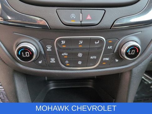 Certified 2024 Chevrolet Equinox RS AWD/4WD image 18