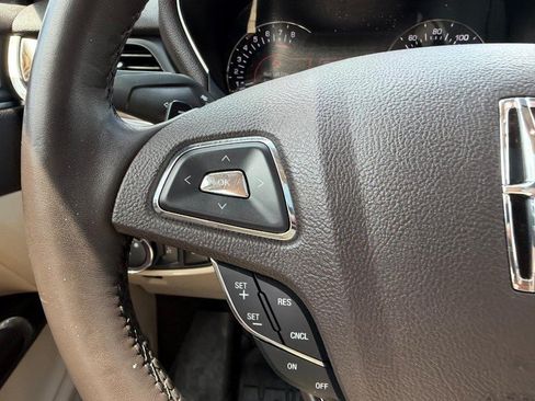 Used 2019 Lincoln MKC Reserve w/ MKC Climate Package AWD/4WD image 14