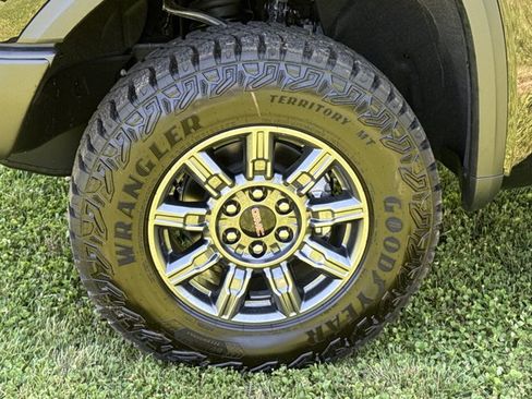 New 2026 GMC Sierra 1500 AT4X AWD/4WD image 18