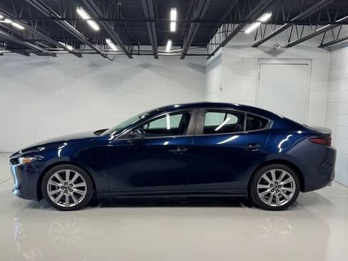 Used 2020 MAZDA MAZDA3 Sedan w/ Select Package FWD image 2