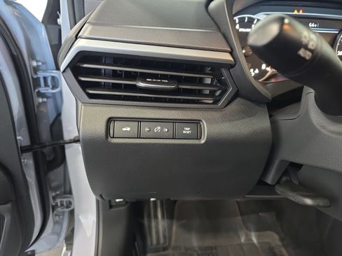 Used 2023 Nissan Altima 2.5 SR image 11