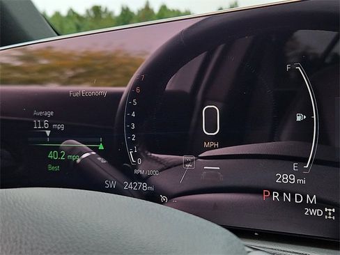 Used 2024 Cadillac XT4 Premium Luxury image 26