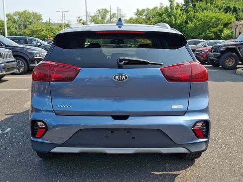 Used 2020 Kia Niro EX FWD image 5