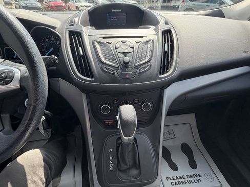 Used 2015 Ford Escape SE FWD image 19