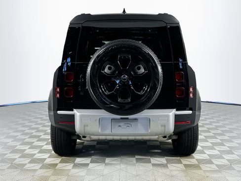 Used 2025 Land Rover Defender 110 S AWD/4WD image 6