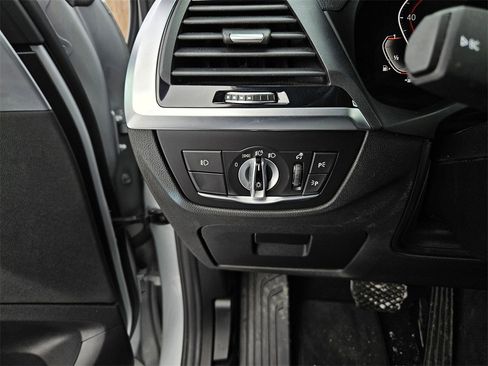 Used 2020 BMW X3 xDrive30i w/ Premium Package image 17