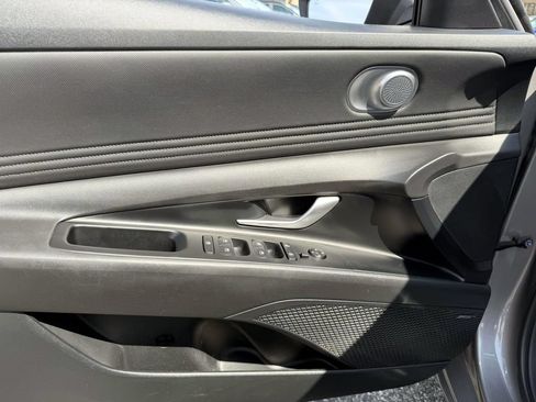Certified 2023 Hyundai Elantra Limited w/ Cargo Package FWD image 16