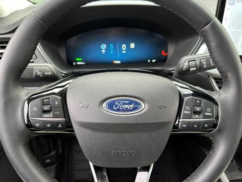 Certified 2023 Ford Escape SE w/ PHEV Premium Package image 22