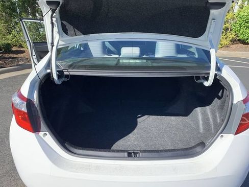 Used 2015 Toyota Corolla L FWD image 28