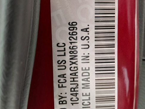 Used 2022 Jeep Grand Cherokee Altitude image 28