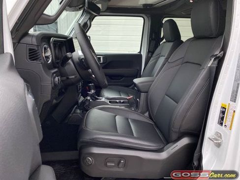 New 2026 Jeep Wrangler Unlimited Sahara AWD/4WD image 26