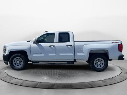 Used 2016 Chevrolet Silverado 1500 W/T w/ Trailering Package image 2