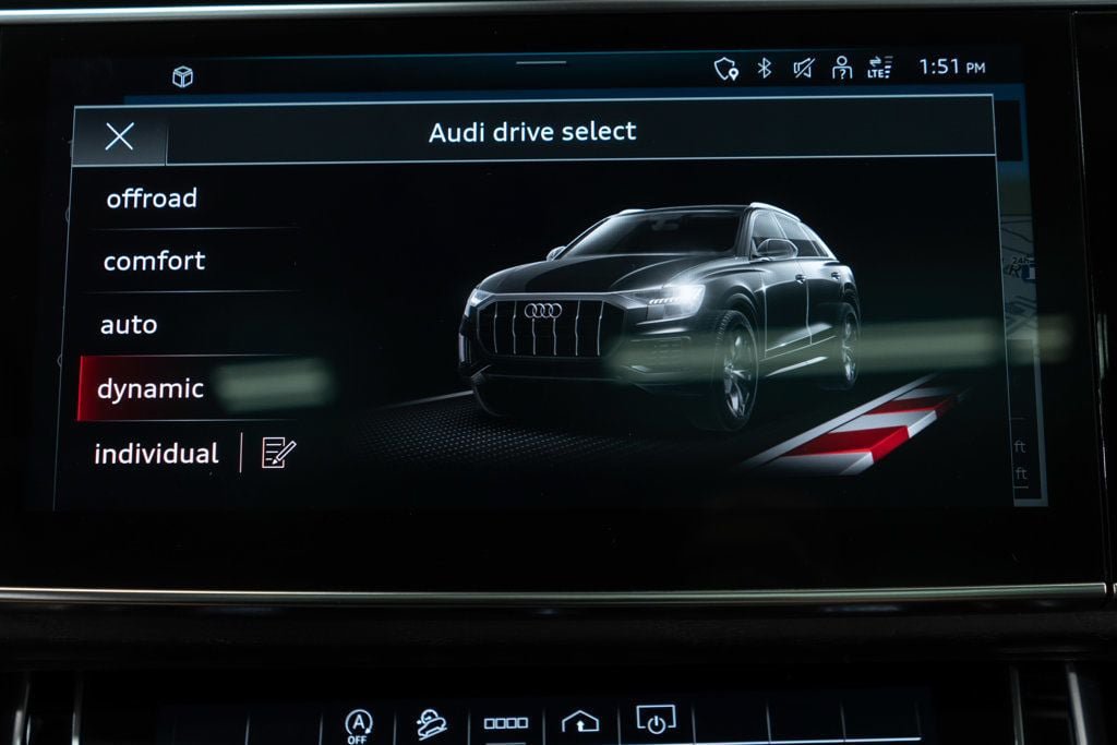 Used 2023 Audi Q8 Premium w/ Convenience Package AWD/4WD image 26