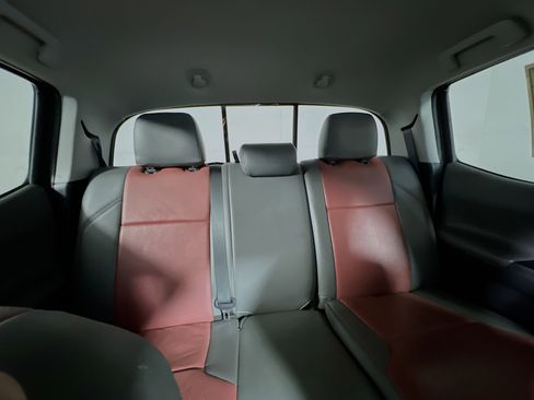 Used 2023 Toyota Tacoma SR5 image 33