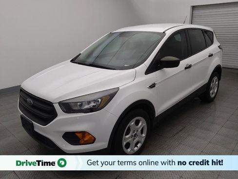 Used 2018 Ford Escape S image 1