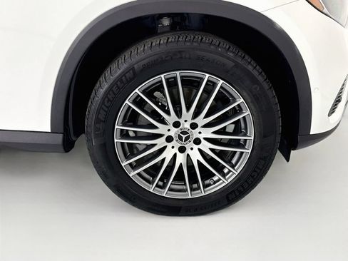 Used 2026 Mercedes-Benz GLC 300 image 32