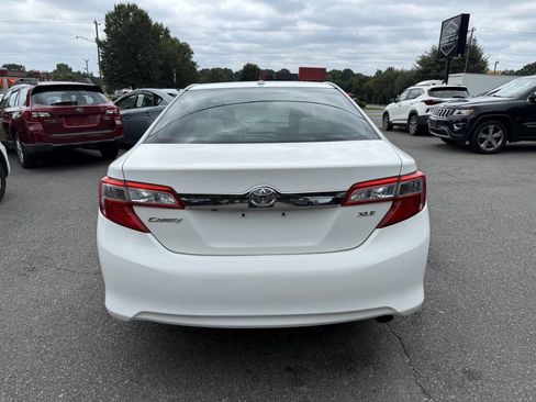 Used 2014 Toyota Camry XLE image 6