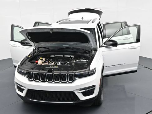 Used 2024 Jeep Grand Cherokee Limited 4xe AWD/4WD image 16