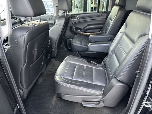 Used 2015 GMC Yukon XL Denali w/ Premium Package image 26