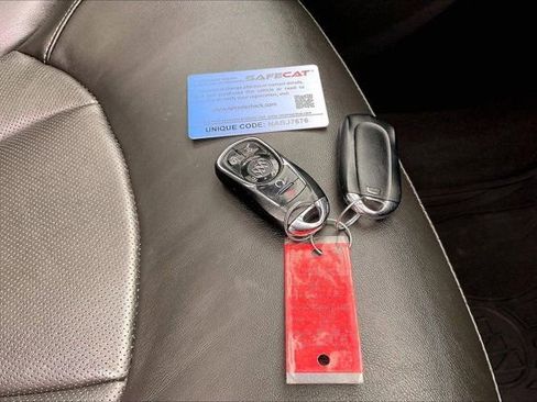 Used 2017 Buick Envision Essence image 11