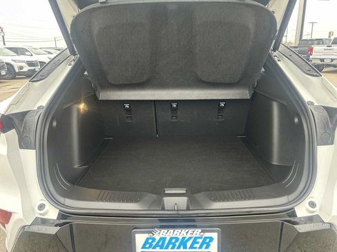 Used 2024 Buick Envista Sport Touring w/ Convenience I Package FWD image 25