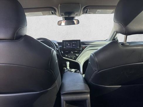 Used 2022 Toyota Camry SE w/ Carpet Mat Package (TMS) FWD image 18