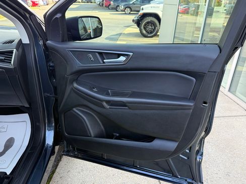 Used 2024 Ford Edge SE image 10