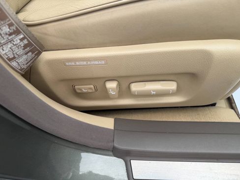 Used 2005 Lexus LS 430 RWD image 44