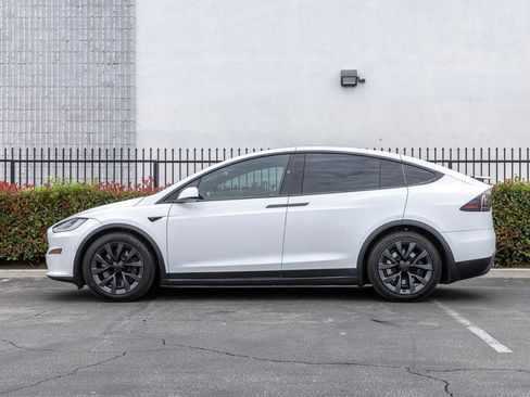 Used 2023 Tesla Model X AWD/4WD image 6