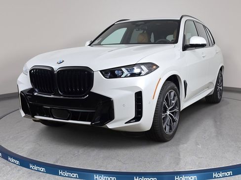 New 2026 BMW X5 xDrive40i w/ M Sport Package AWD/4WD image 1