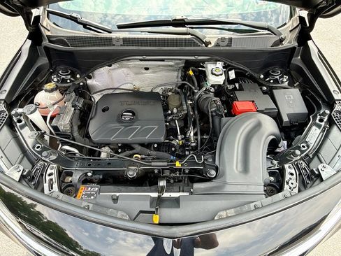 Used 2020 Buick Encore GX Essence w/ Experience Buick Package AWD/4WD image 34