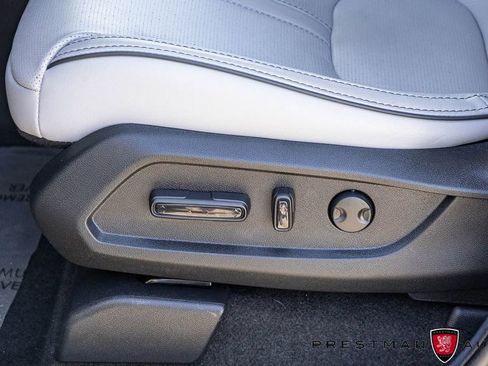 Used 2025 Honda Pilot Elite image 24