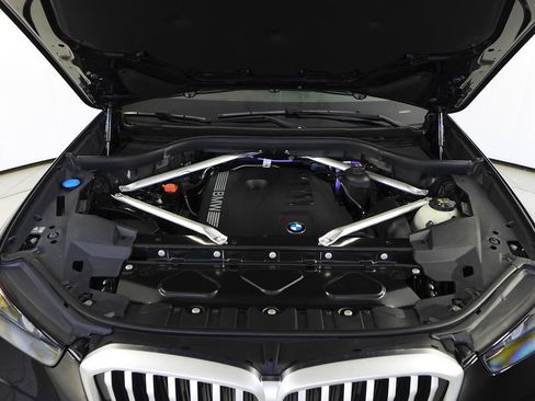 Certified 2024 BMW X5 sDrive40i w/ Parking Assistance Package RWD image 6