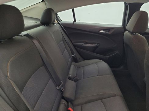Used 2018 Chevrolet Cruze LS FWD image 19