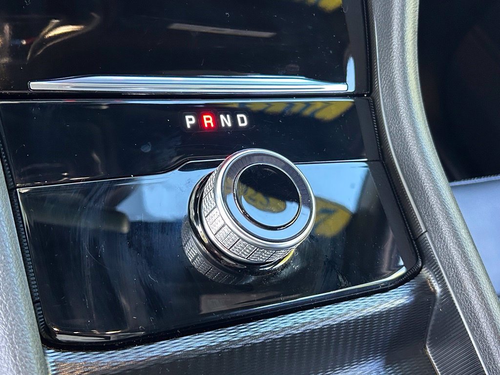 Certified 2025 Jeep Grand Cherokee Limited RWD image 30
