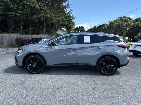 Used 2024 Nissan Murano SV w/ SV Midnight Edition Package image 2
