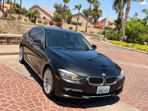 Used 2014 BMW 328i xDrive Sedan AWD/4WD image 12