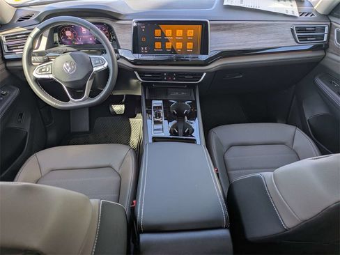 New 2026 Volkswagen Atlas SEL image 2