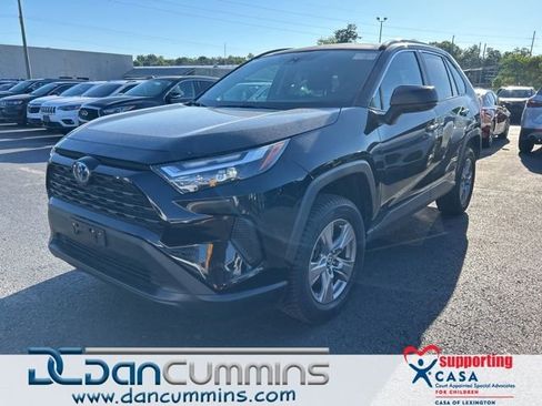 Used 2023 Toyota RAV4 LE AWD/4WD image 1