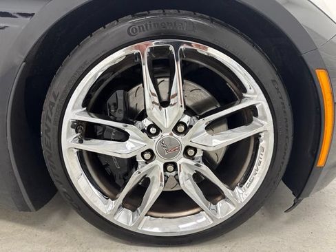 Used 2015 Chevrolet Corvette Stingray Convertible w/ 3LT Preferred Equipment Group RWD image 35